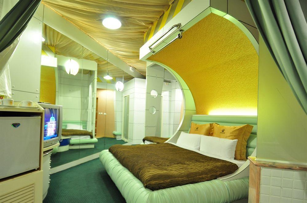 The We Hotel Taipei Eksteriør billede
